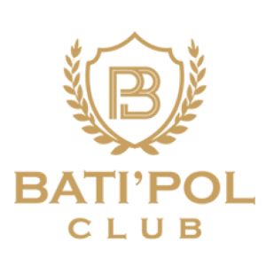 Logo BatiPol Club – firma wspierająca społeczność budowlaną Polaków we Francji. Logo zawiera charakterystyczne elementy związane z budownictwem i nawiązuje do współpracy oraz profesjonalizmu.